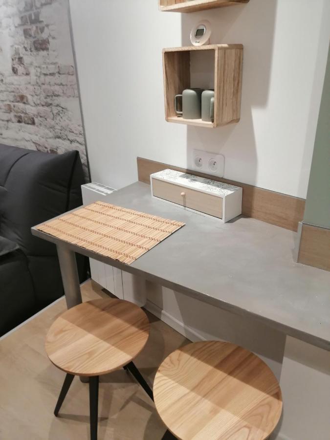 Le Cabanon Appartement Meneslies Buitenkant foto